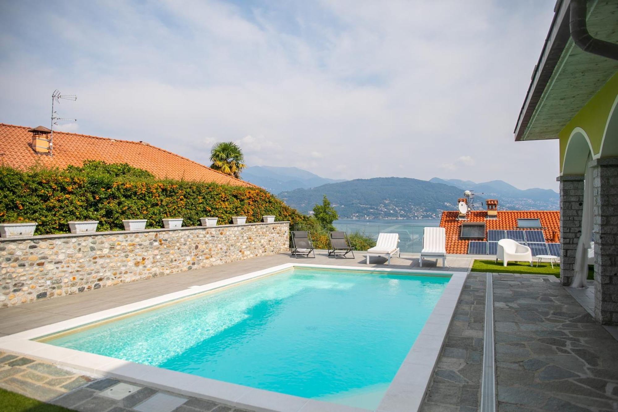 Relax House Baveno Apartment Exterior photo