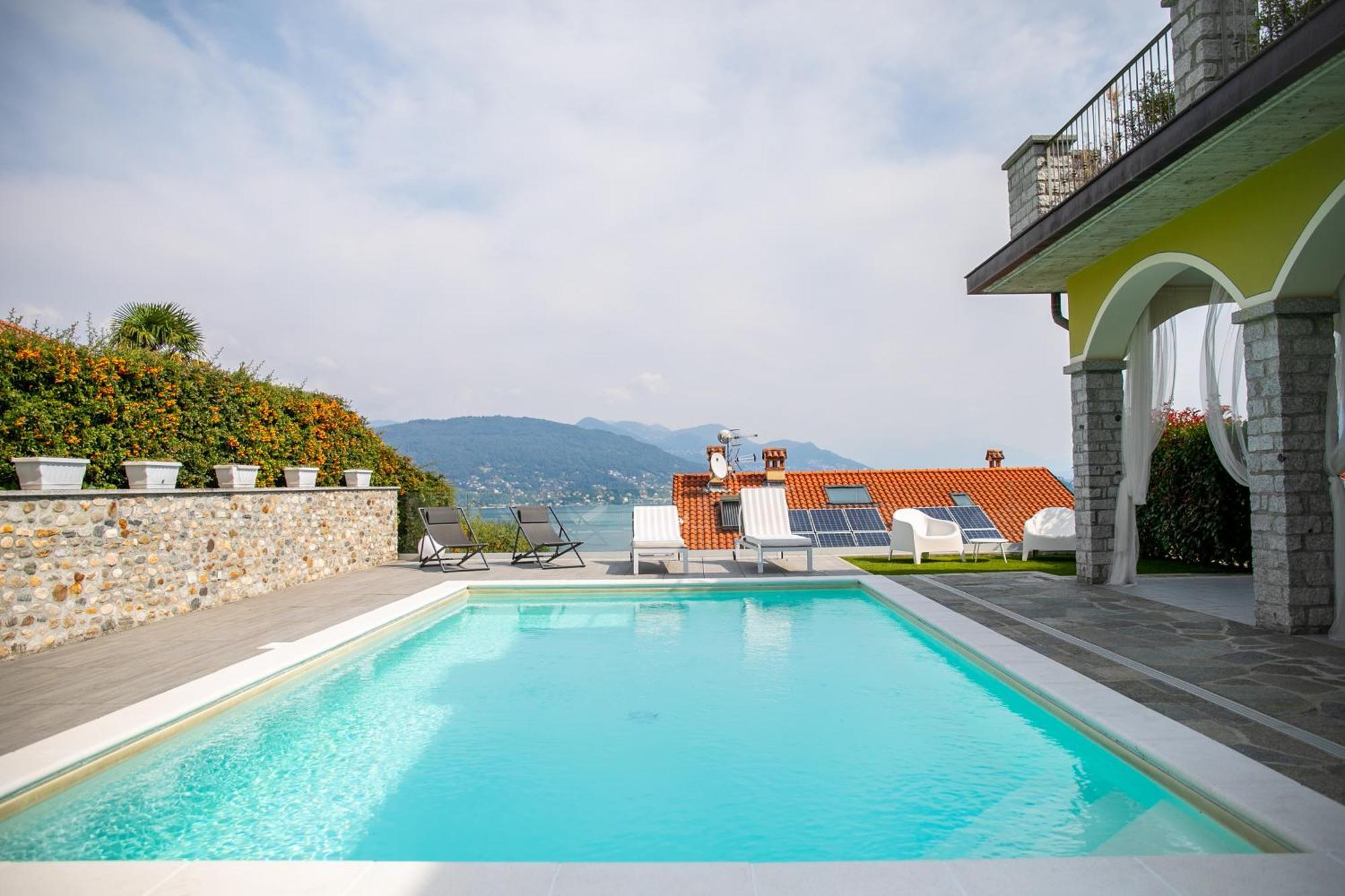 Relax House Baveno Apartment Exterior photo